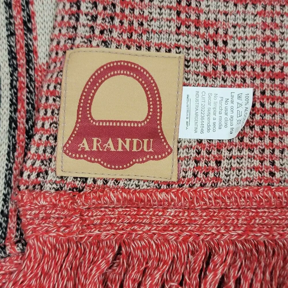 Arandu knit fringed